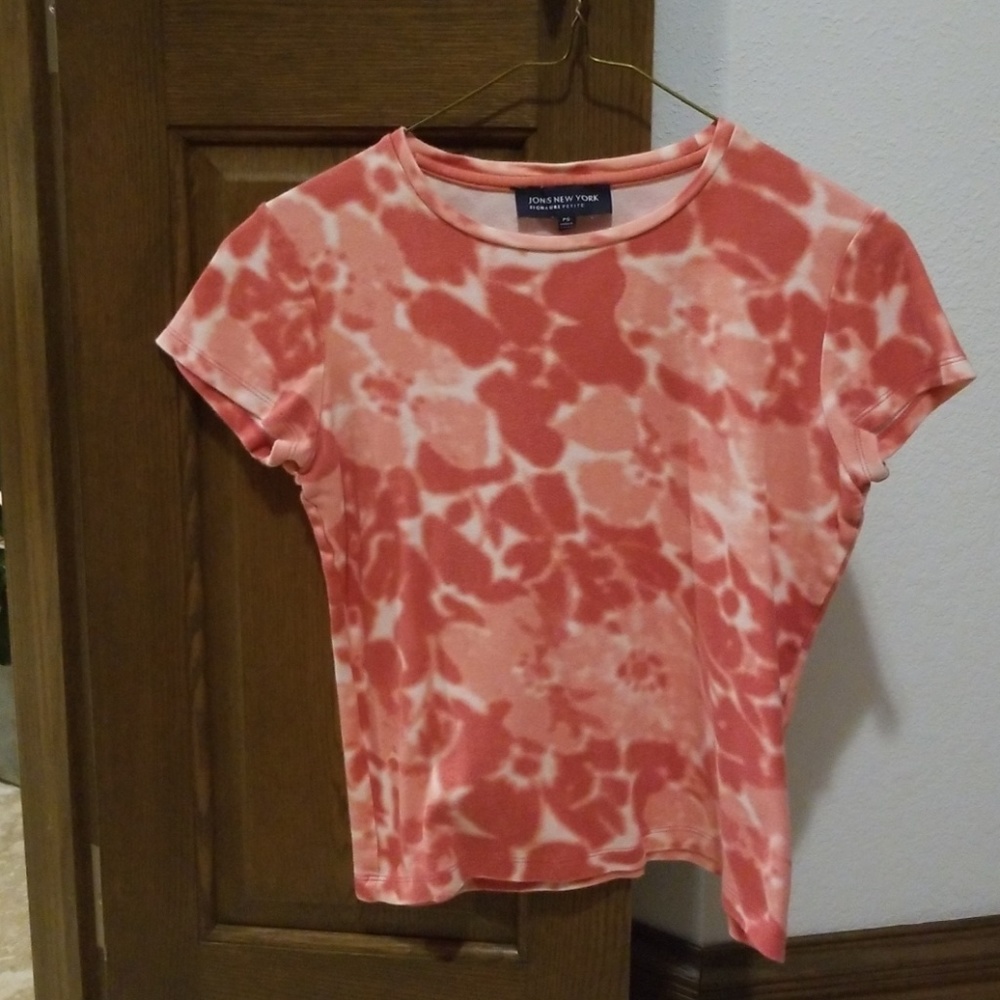 Pink colored floral tye dye t-shirt